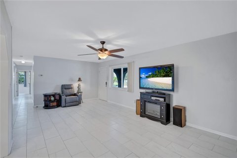 Casa en venta en Saint Petersburg, Florida, 3 dormitorios, 113.71 m2 № 1749560 - foto 15