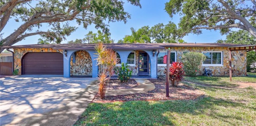 Casa en Saint Petersburg, Florida 3 dormitorios, 113.71 m2 № 1749560