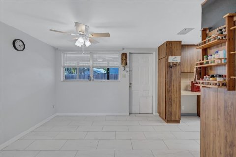 Casa en venta en Saint Petersburg, Florida, 3 dormitorios, 113.71 m2 № 1749560 - foto 6