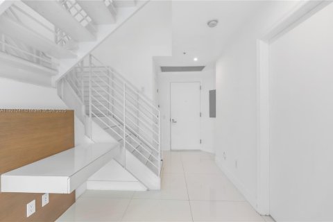 Copropriété à vendre à Miami, Floride: 3 chambres, 128.76 m2 № 1974148 - photo 5