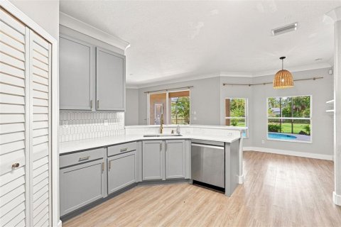 House in North Port, Florida 4 bedrooms, 208.94 sq.m. № 2339500 - photo 26