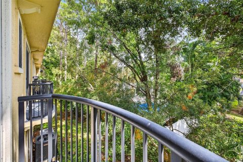 Touwnhouse à vendre à Tampa, Floride: 2 chambres, 114.64 m2 № 1903846 - photo 8