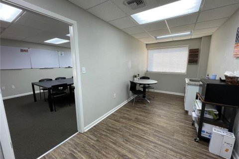 Propiedad comercial en venta en Tavares, Florida № 1520055 - foto 20