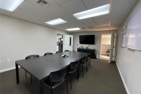 Propiedad comercial en venta en Tavares, Florida № 1520055 - foto 22