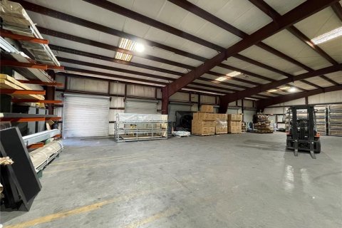Propiedad comercial en venta en Tavares, Florida № 1520055 - foto 7