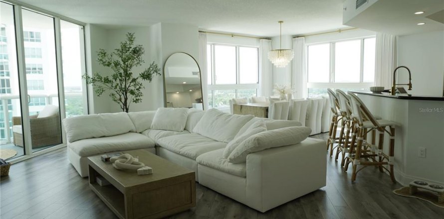 Condo à Holly Hill, Floride, 3 chambres № 2234069