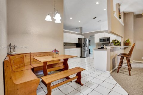 House in Loxahatchee Groves, Florida 4 bedrooms, 199.28 sq.m. № 2257554 - photo 8