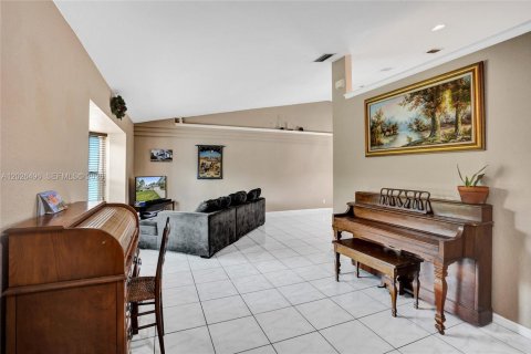 House in Loxahatchee Groves, Florida 4 bedrooms, 199.28 sq.m. № 2257554 - photo 17