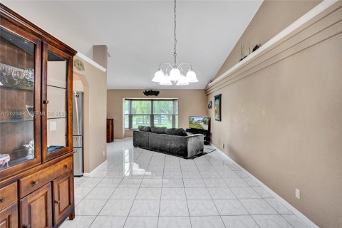 House in Loxahatchee Groves, Florida 4 bedrooms, 199.28 sq.m. № 2257554 - photo 24