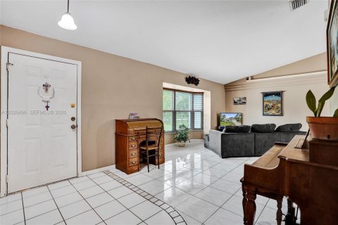 House in Loxahatchee Groves, Florida 4 bedrooms, 199.28 sq.m. № 2257554 - photo 18