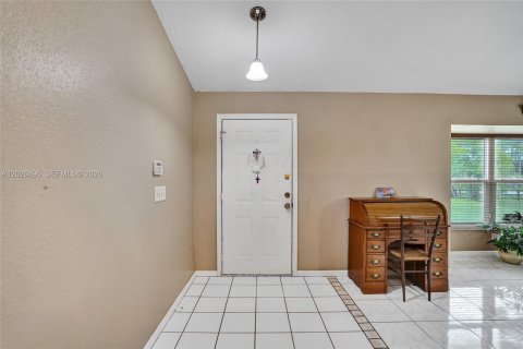 House in Loxahatchee Groves, Florida 4 bedrooms, 199.28 sq.m. № 2257554 - photo 16