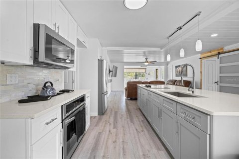 Купить виллу или дом в Делтона, Флорида 8 комнат, 143.26м2, № 2428905 - фото 15