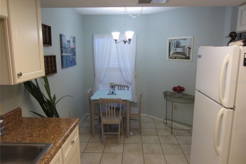 Townhouse in New Port Richey, Florida 1 bedroom, 67.17 sq.m. № 2376691 - photo 18