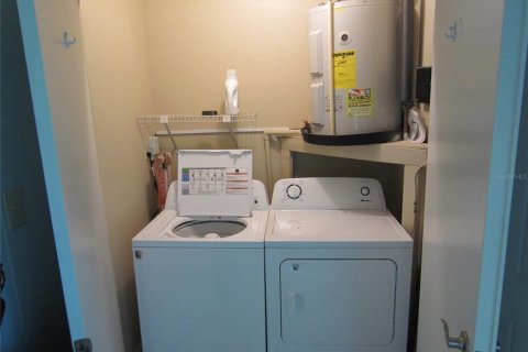 Townhouse in New Port Richey, Florida 1 bedroom, 67.17 sq.m. № 2376691 - photo 28