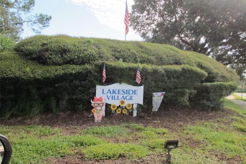 Townhouse in New Port Richey, Florida 1 bedroom, 67.17 sq.m. № 2376691 - photo 3