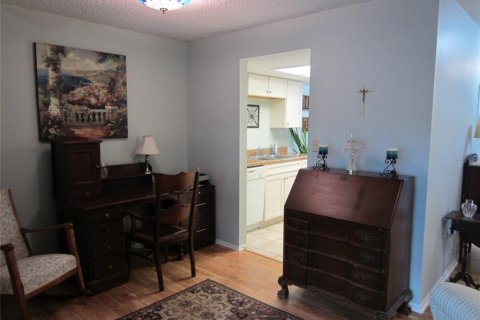 Townhouse in New Port Richey, Florida 1 bedroom, 67.17 sq.m. № 2376691 - photo 14