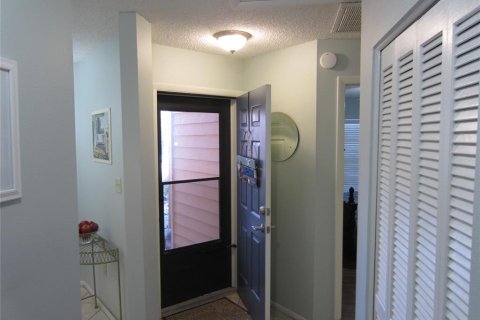 Townhouse in New Port Richey, Florida 1 bedroom, 67.17 sq.m. № 2376691 - photo 7