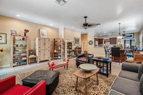 Villa ou maison à vendre à New Port Richey, Floride: 2 chambres, 194.17 m2 № 2140327 - photo 13