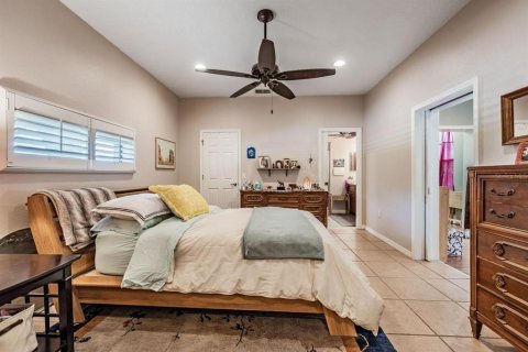 Villa ou maison à vendre à New Port Richey, Floride: 2 chambres, 194.17 m2 № 2140327 - photo 16