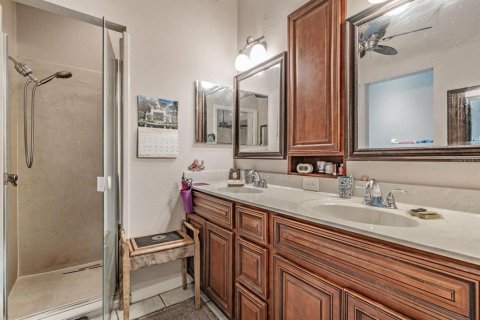 Villa ou maison à vendre à New Port Richey, Floride: 2 chambres, 194.17 m2 № 2140327 - photo 17