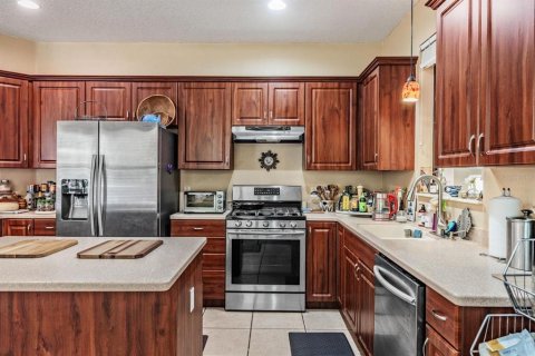 Villa ou maison à vendre à New Port Richey, Floride: 2 chambres, 194.17 m2 № 2140327 - photo 4