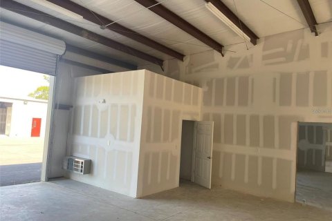 Propiedad comercial en alquiler en Ocala, Florida, 102.19 m2 № 1659918 - foto 7