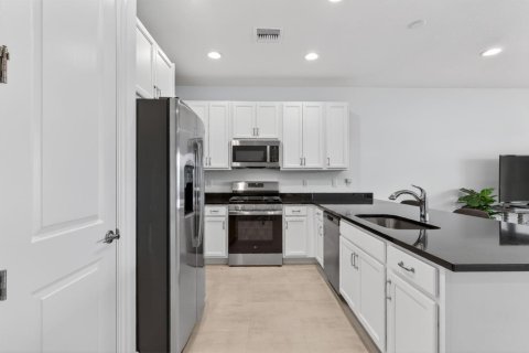 Casa en venta en Port St. Lucie, Florida, 2 dormitorios, 162.76 m2 № 2088187 - foto 9