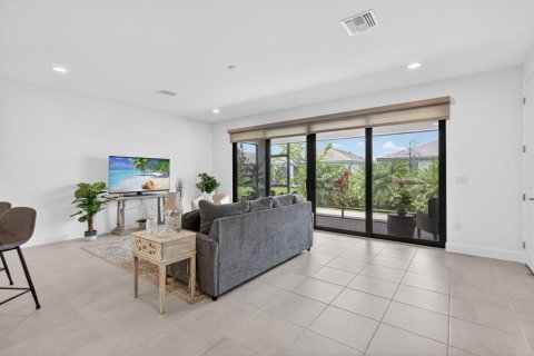 Casa en venta en Port St. Lucie, Florida, 2 dormitorios, 162.76 m2 № 2088187 - foto 12