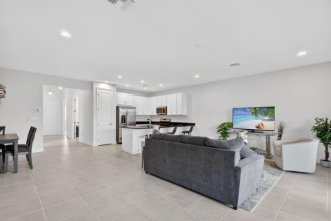 Casa en venta en Port St. Lucie, Florida, 2 dormitorios, 162.76 m2 № 2088187 - foto 16