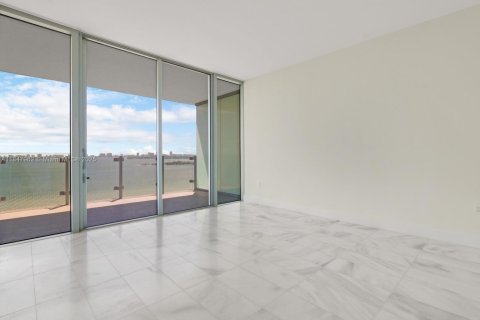 Купить кондоминиум в Майами, Флорида 3 спальни, 219.99м2, № 2016510 - фото 11