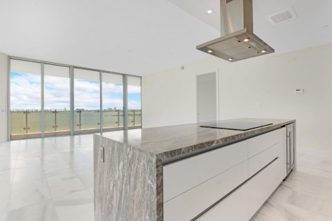Купить кондоминиум в Майами, Флорида 3 спальни, 219.99м2, № 2016510 - фото 4