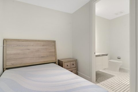 Купить кондоминиум в Майами, Флорида 3 спальни, 219.99м2, № 2016510 - фото 22