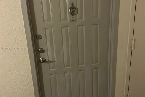 Снять в аренду кондоминиум в Халландейл-Бич, Флорида 1 спальня, 99.87м2, № 1890351 - фото 23