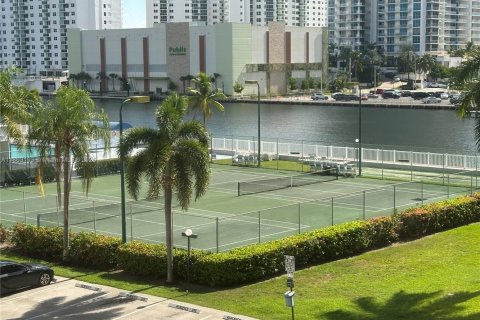 Снять в аренду кондоминиум в Халландейл-Бич, Флорида 1 спальня, 99.87м2, № 1890351 - фото 21