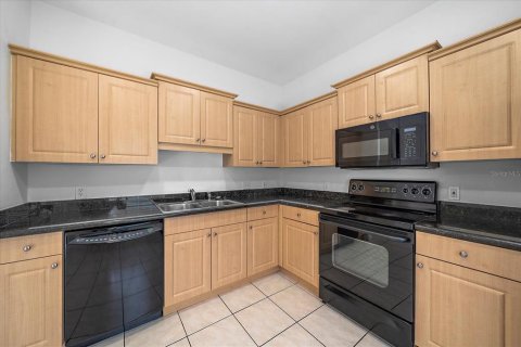 Townhouse in Bradenton, Florida 3 bedrooms, 119.1 sq.m. № 1817542 - photo 13