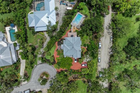 House in Sarasota, Florida 4 bedrooms, 306.58 sq.m. № 1773657 - photo 3