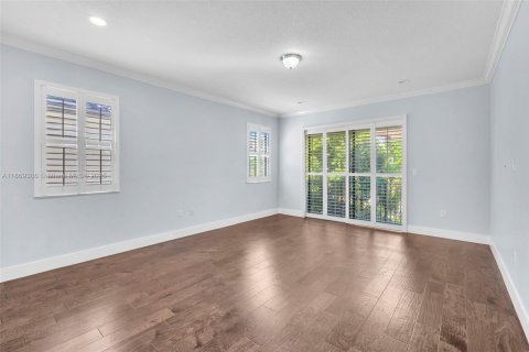 House in Hialeah, Florida 3 bedrooms, 230.96 sq.m. № 1923277 - photo 26