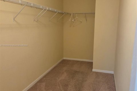 Adosado en alquiler en Orlando, Florida, 3 dormitorios, 163.88 m2 № 1833714 - foto 23
