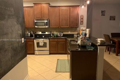 Adosado en alquiler en Orlando, Florida, 3 dormitorios, 163.88 m2 № 1833714 - foto 4