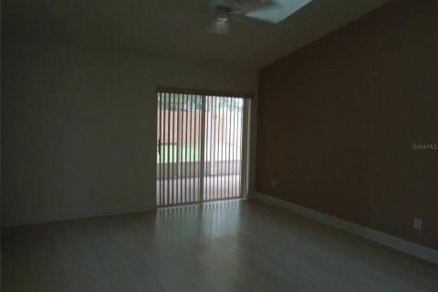 Villa ou maison à louer à Orlando, Floride: 3 chambres, 153.57 m2 № 2423824 - photo 8