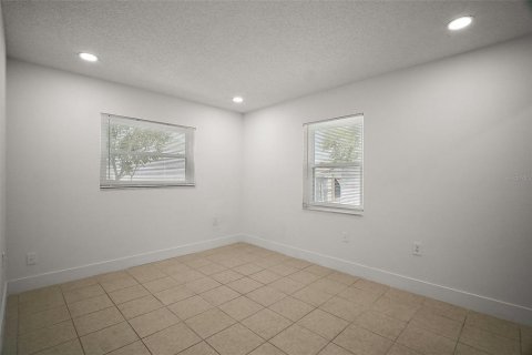 Villa ou maison à louer à Ocala, Floride: 3 chambres, 102.19 m2 № 2114194 - photo 14