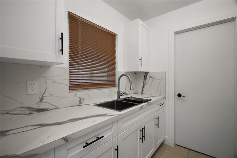 Villa ou maison à louer à Ocala, Floride: 3 chambres, 102.19 m2 № 2114194 - photo 8