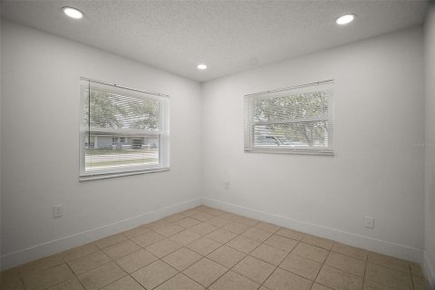 Villa ou maison à louer à Ocala, Floride: 3 chambres, 102.19 m2 № 2114194 - photo 17