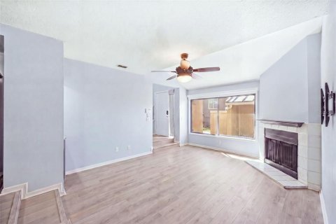Adosado en alquiler en Tampa, Florida, 3 dormitorios, 157 m2 № 2275689 - foto 9