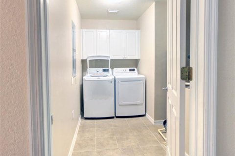 Condominio en alquiler en Punta Gorda, Florida, 3 dormitorios, 163.42 m2 № 1849688 - foto 11