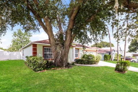 House in Lakeland, Florida 3 bedrooms, 154.68 sq.m. № 1894358 - photo 2