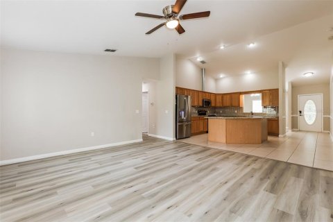 House in Lakeland, Florida 3 bedrooms, 154.68 sq.m. № 1894358 - photo 4