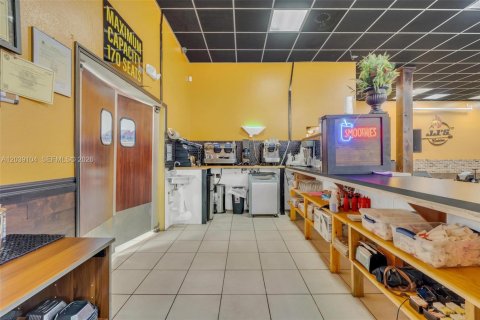 Commercial property in Homestead, Florida № 2086141 - photo 13