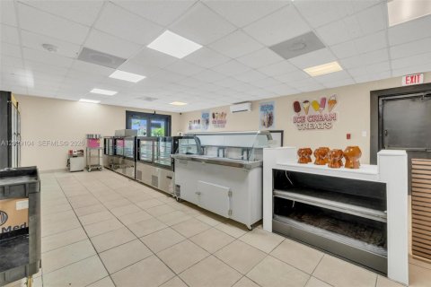 Commercial property in Homestead, Florida № 2086141 - photo 26