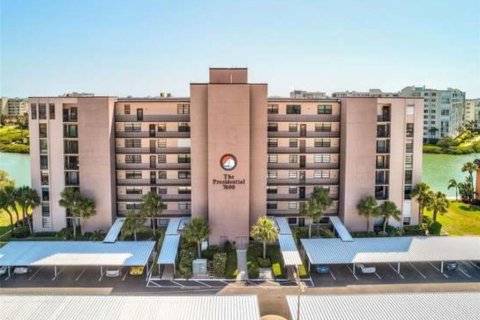 Condominio en venta en South Pasadena, Florida, 1 dormitorio, 85.93 m2 № 1437827 - foto 1